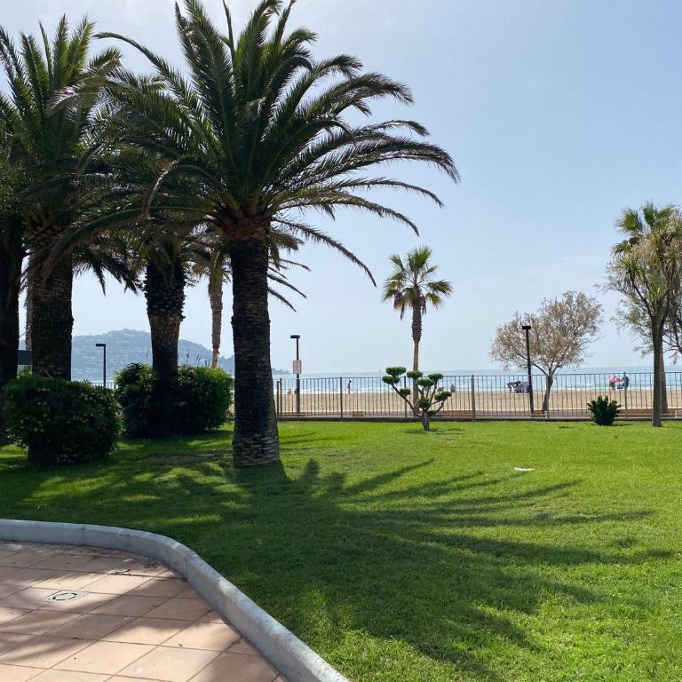 Roses Holiday Center 2408 - Studio Apartment with Sea View - 11