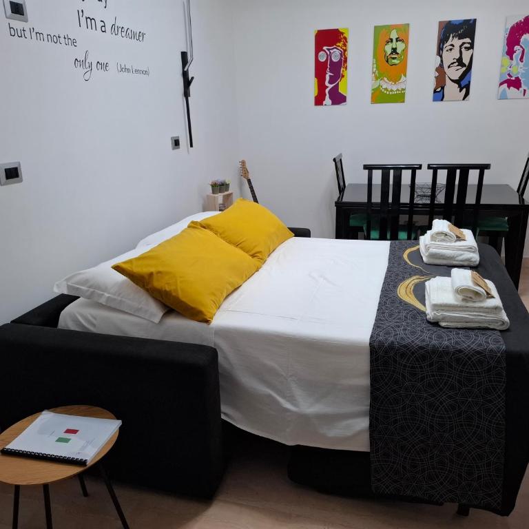 Rome Lumina - Bright two-room apartment near Metro C, 6 stops from the Colosseum - Appartamento con 1 Camera da Letto - 64