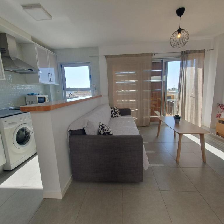 Alquilaencanarias-Medano Los Martines beachfront A - Apartamento Dúplex - 7