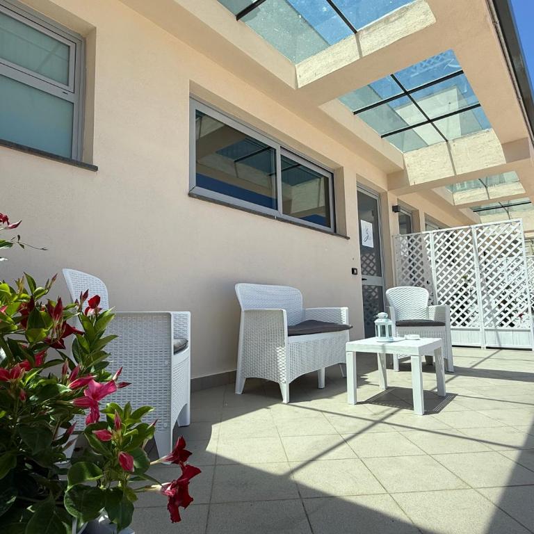Sisters 'Home - Appartamenti di Charme nel Cuore di Milazzo - Appartamento Monolocale con 1 Letto Matrimoniale - 4