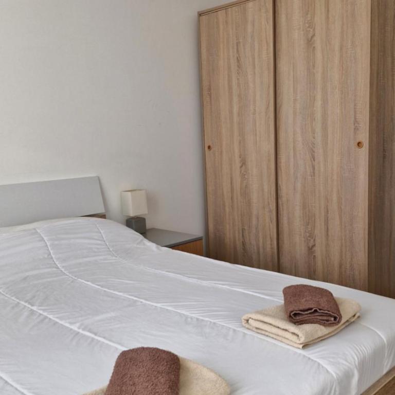 Banjica Stan 203 - Apartman sa 2 Spavaće Sobe - 20