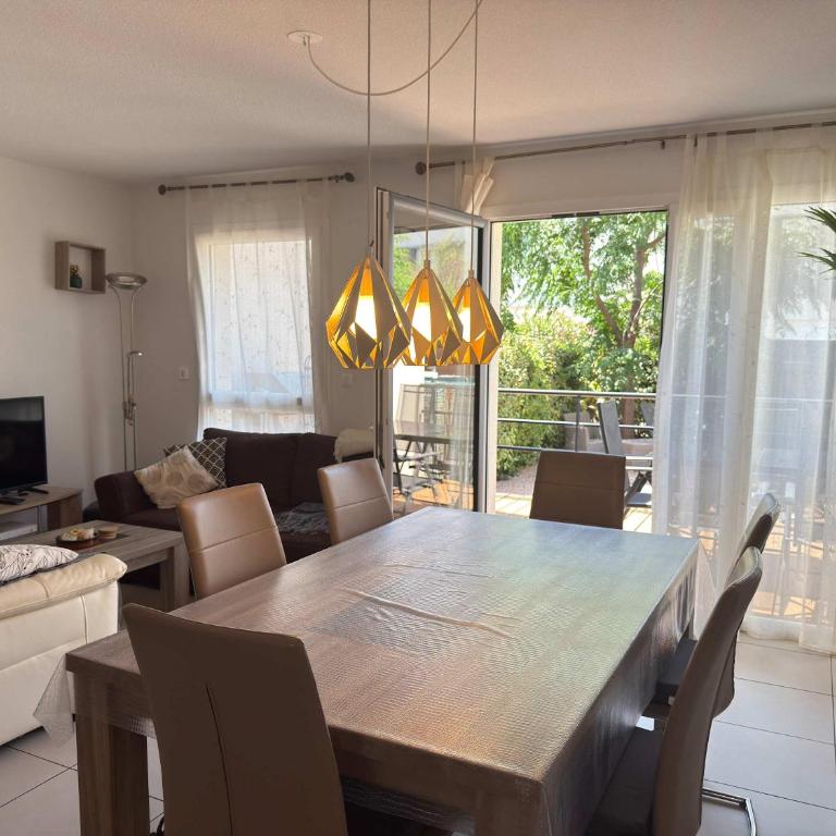 Villa moderne et familliale dans une résidence à 500m de la plage - Villa - 2