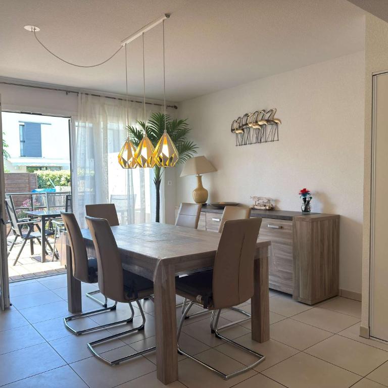 Villa moderne et familliale dans une résidence à 500m de la plage - Villa - 5