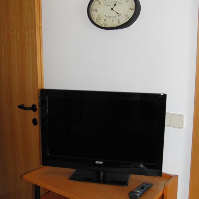 HappyLivingApartments - Comfort Apartment - 13