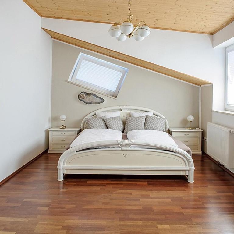 Luxury loft near the lake, university - Apartment - 15