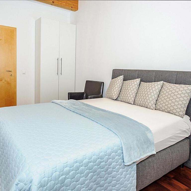 Luxury loft near the lake, university - Apartment - 21