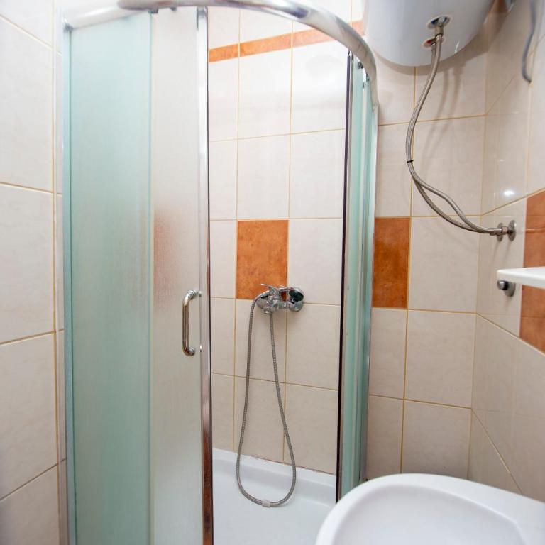 Apartments Palma - Četvorokrevetna Soba s Terasom - 10