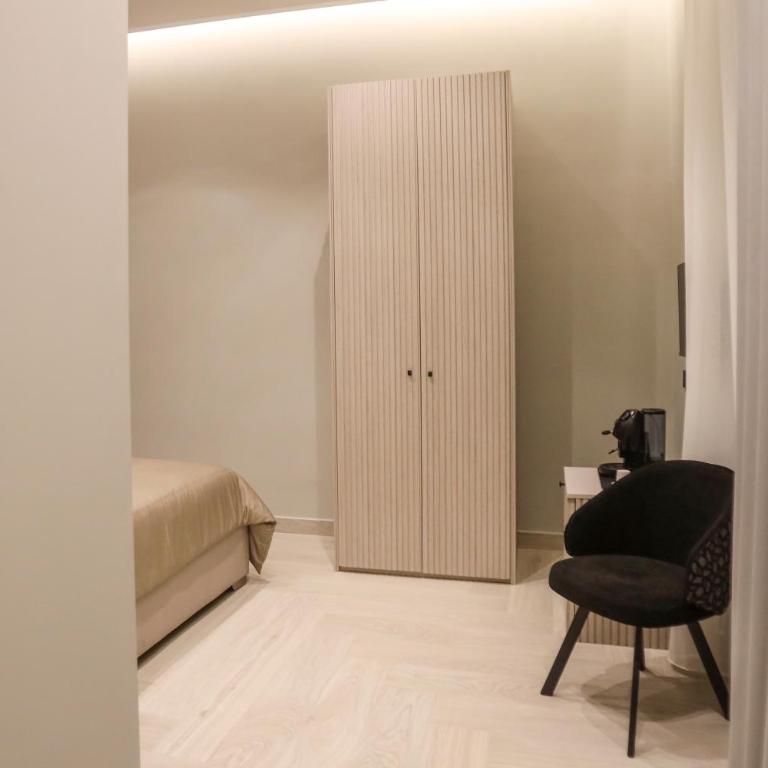 LUNA Gallery Suites - Superior Double Room - 8