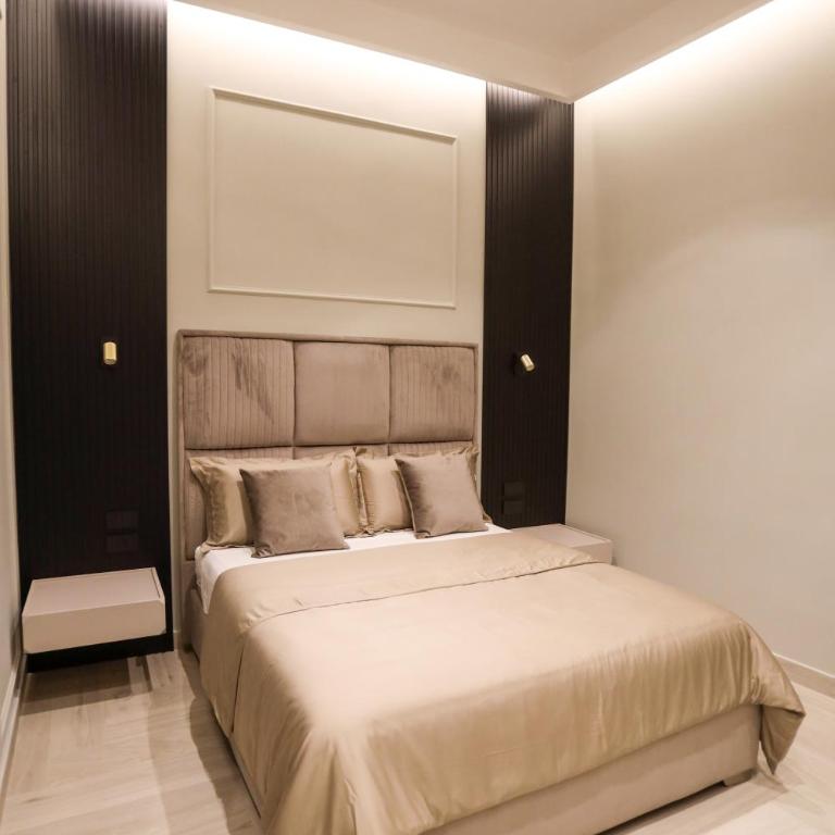 LUNA Gallery Suites - Superior Double Room - 7