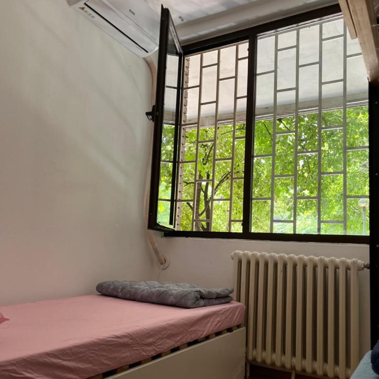 Chillton hostel - Family Double Room - 8