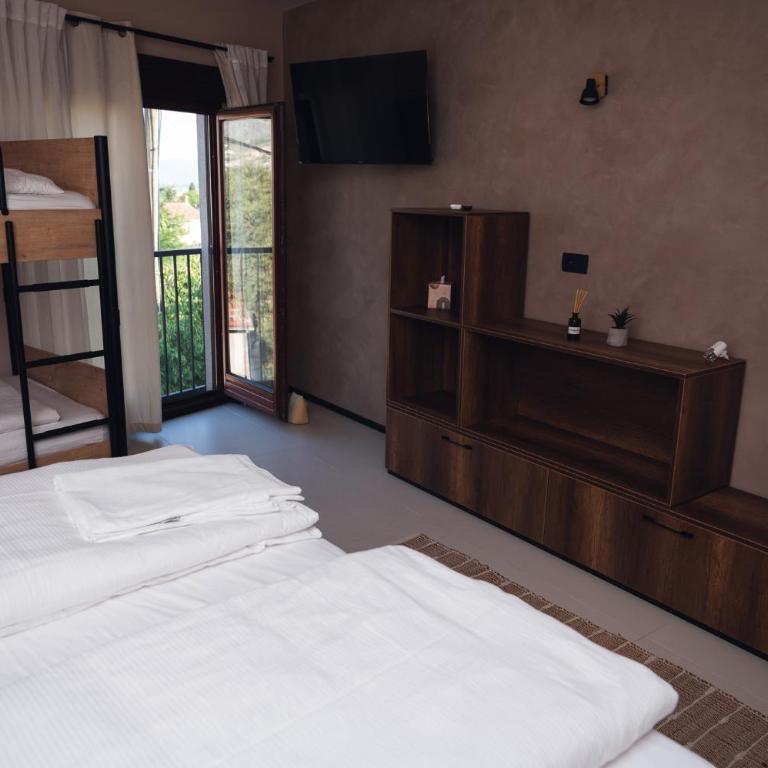 Villa Morena - Two-Bedroom Villa - 18
