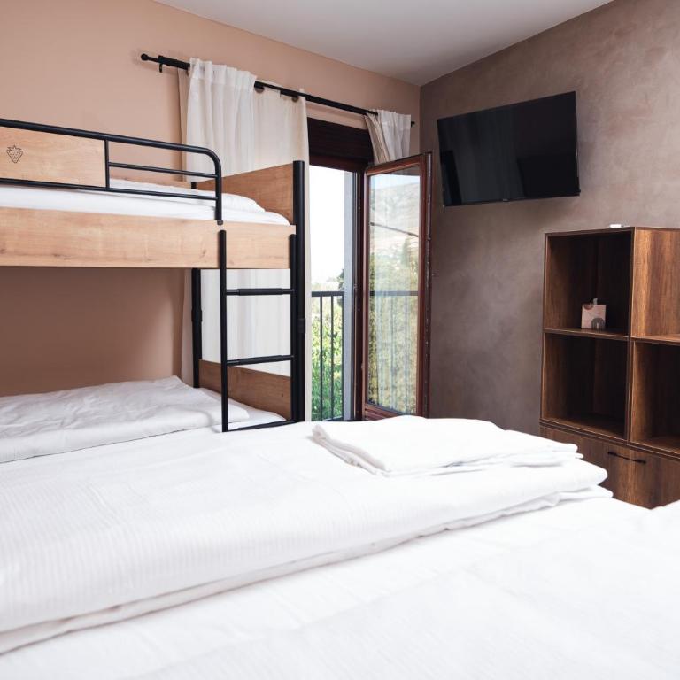 Villa Morena - Two-Bedroom Villa - 12