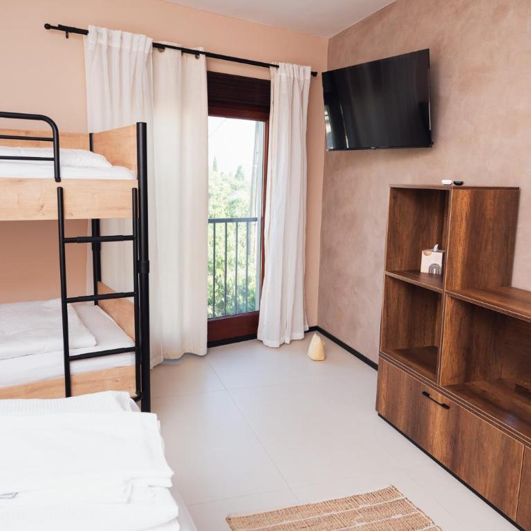 Villa Morena - Two-Bedroom Villa - 35
