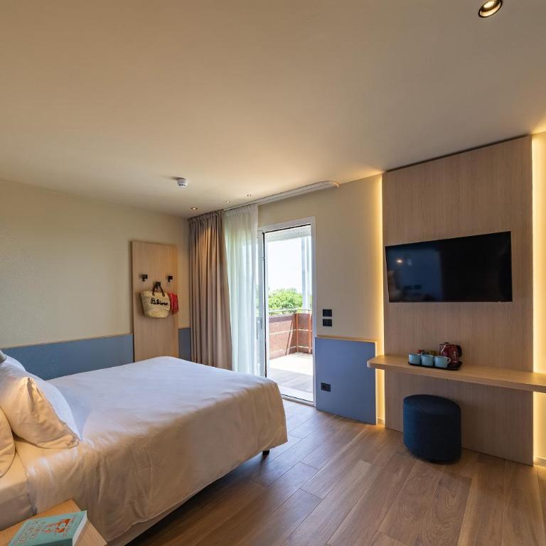 Il Tridente Hotel - Camera Tripla Deluxe con Vista Mare - 6