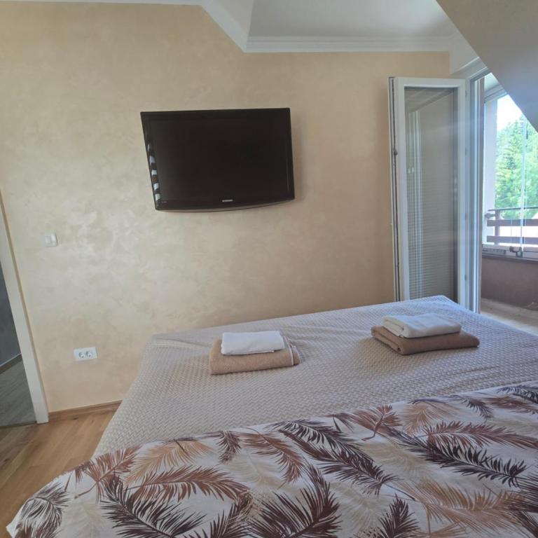 Jolly Apartment - One-Bedroom Apartment - 13