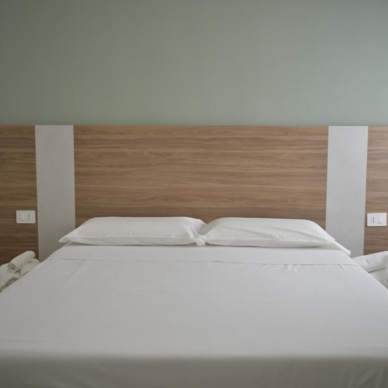 HT Room Spa & Suite - Camera Deluxe - 2