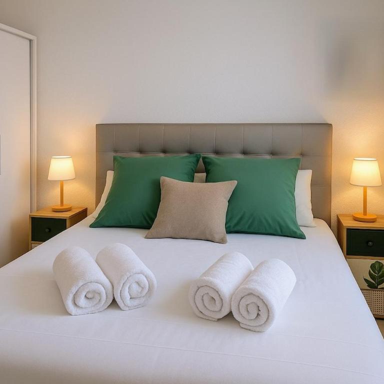 Apartamento con piscina de verano e invierno - Apartamento de 2 dormitorios con vistas a la piscina - 11