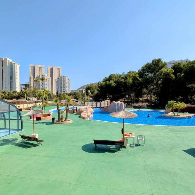 Apartamento con piscina de verano e invierno - Apartamento de 2 dormitorios con vistas a la piscina - 23