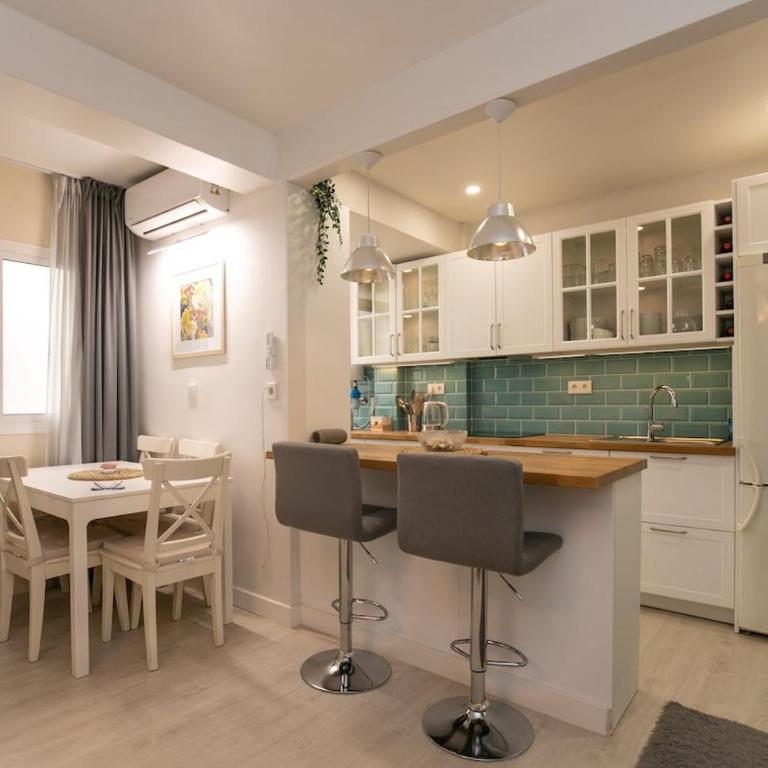 2 bedroom Central Apartment in Torremolinos - Apartamento de 2 dormitorios - 15