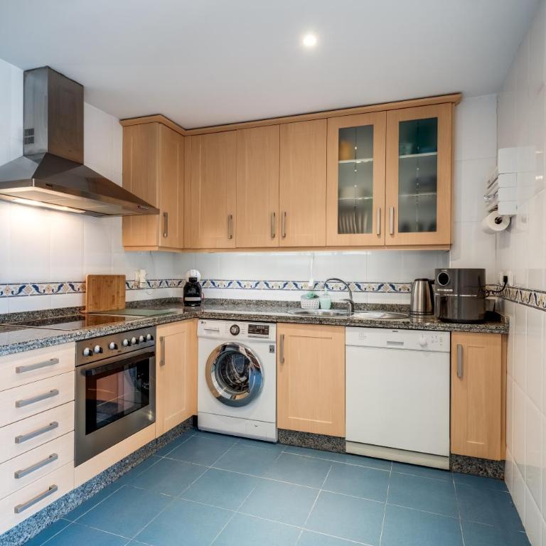 Spacious apartement with large terraces Lunymar Golf, Estepona - Apartamento de 3 dormitorios - 8