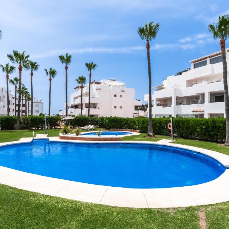 Spacious apartement with large terraces Lunymar Golf, Estepona - Apartamento de 3 dormitorios - 31