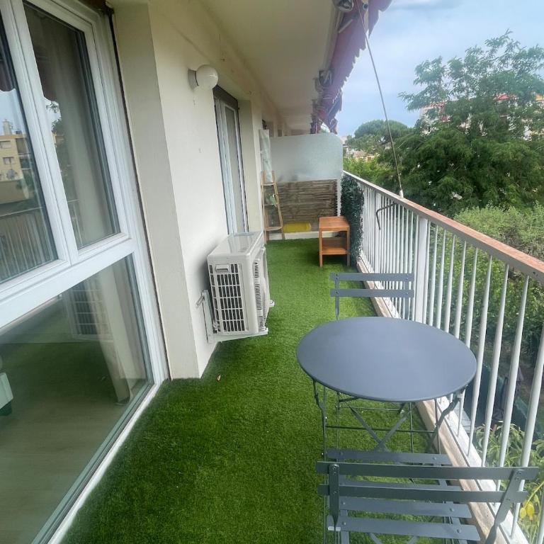Joli 3 pièces climatisé parking proche des plages - Appartement 2 Chambres - 9