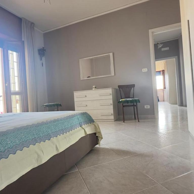 4 beds - 2 bedrooms near the station - Apartment mit 1 Schlafzimmer - 7