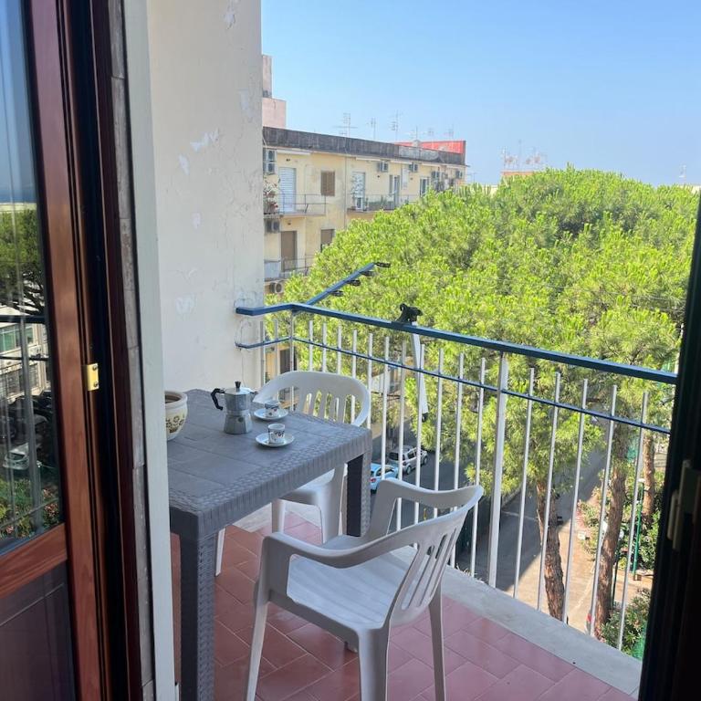 4 beds - 2 bedrooms near the station - Apartment mit 1 Schlafzimmer - 12