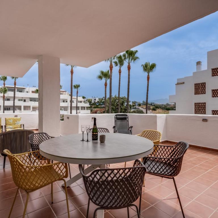 Spacious apartement with large terraces Lunymar Golf, Estepona - Apartamento de 3 dormitorios - 17