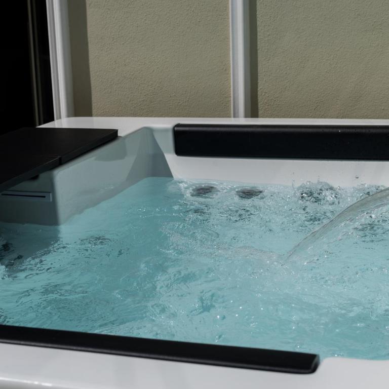 Hotel Luze Boutique San Sebastian - Habitación Deluxe con bañera de hidromasaje en la terraza - 14