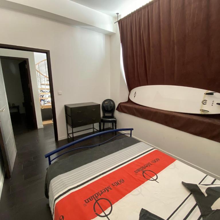 L'Olivier, Charmant loft centre-ville, plage à 300m et gare à 500m - Three-Bedroom Home - 15