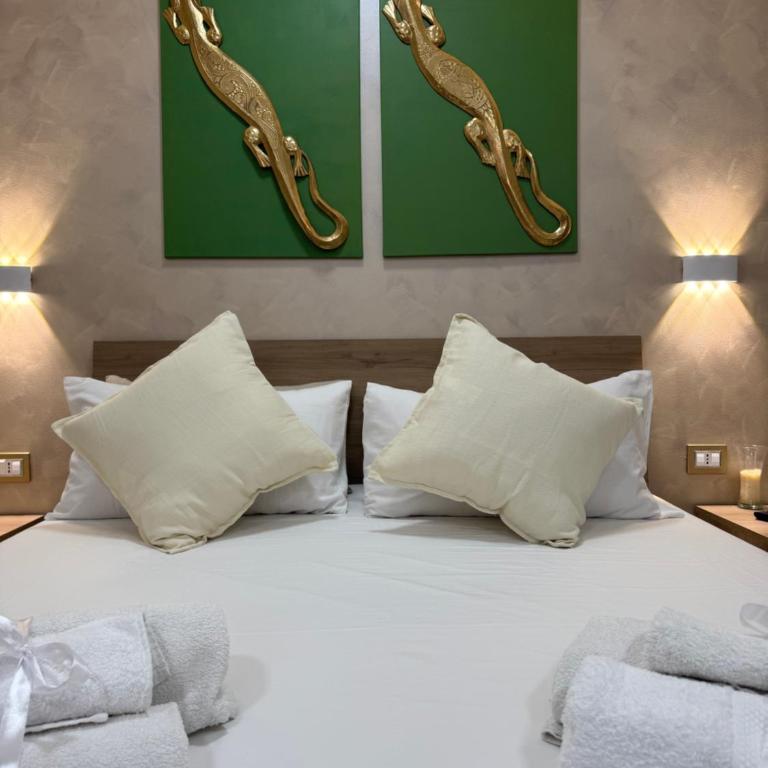 BLUE HOUSE Catania - Cozy B&B Near the Sea and Historic Center - Sicily - Executive Triple Room - 14