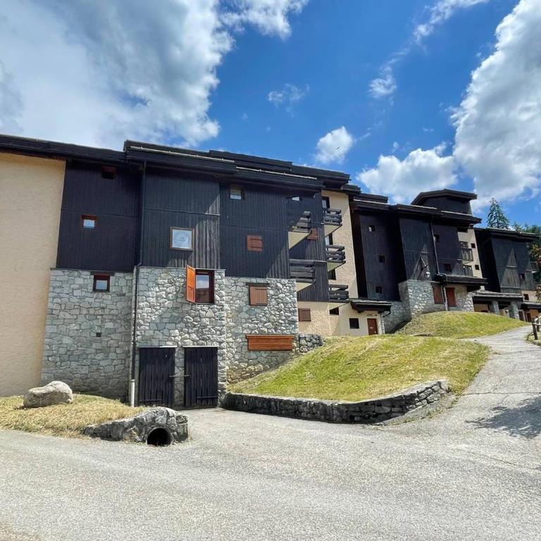 Appart 2P skis aux pieds à Valmorel, proche pistes et commerces - Appartement 1 Chambre - 13