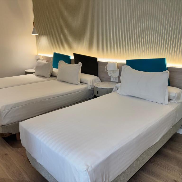 Hotel Mediterraneo Valencia - Dreibettzimmer - 2