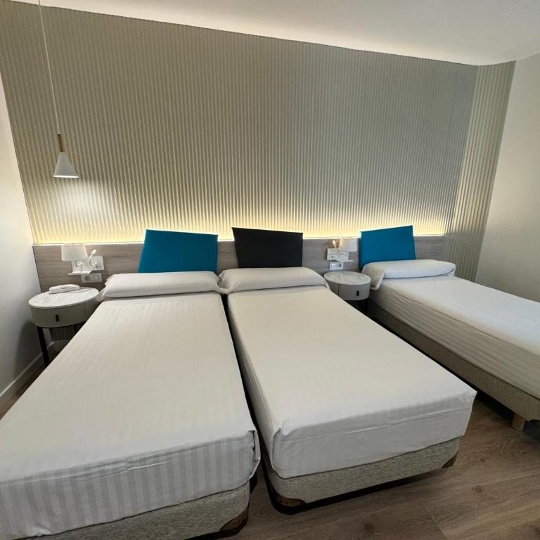 Hotel Mediterraneo Valencia - Dreibettzimmer - 3
