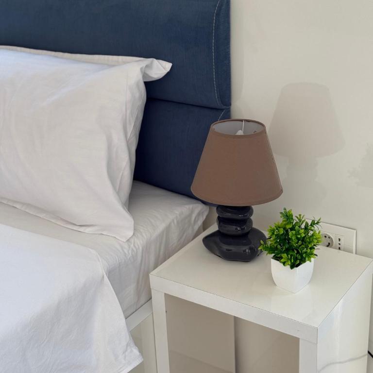 Adam & Eve Family Apartment - One-Bedroom Apartment - 19