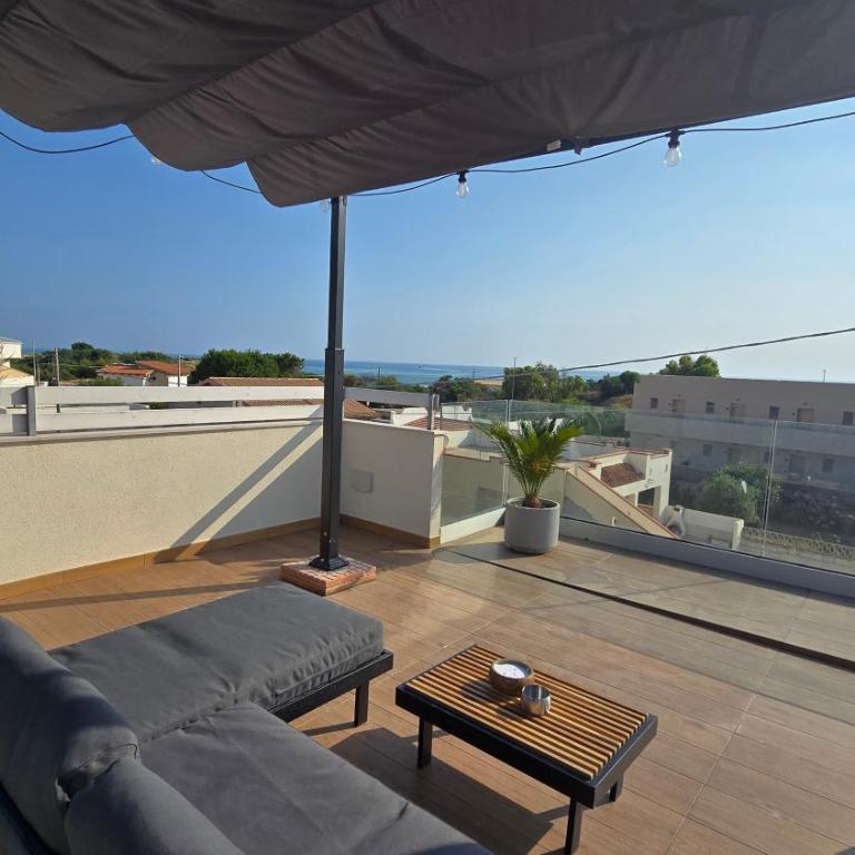 Torre Del Mediterraneo - Two-Bedroom Apartment with Balcony and Terrace - 31