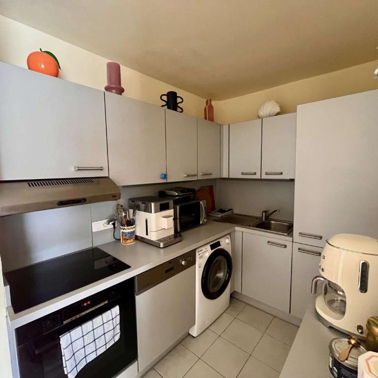 Appartement rénové 1 chambre à Cavalaire, proche plage, climatisé avec parking - FR-1-226B-107 - Appartement - 4