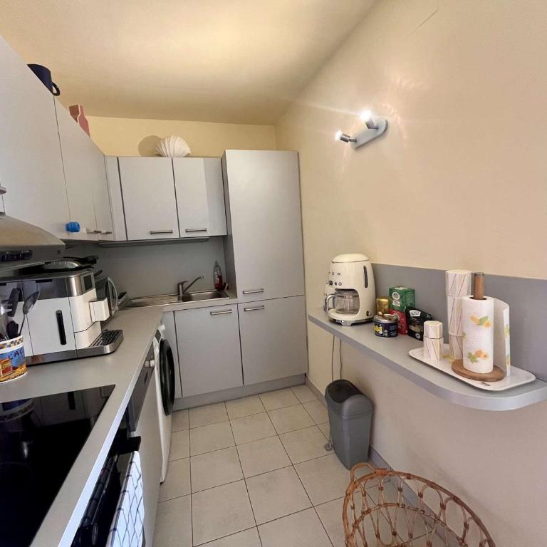 Appartement rénové 1 chambre à Cavalaire, proche plage, climatisé avec parking - FR-1-226B-107 - Appartement - 7