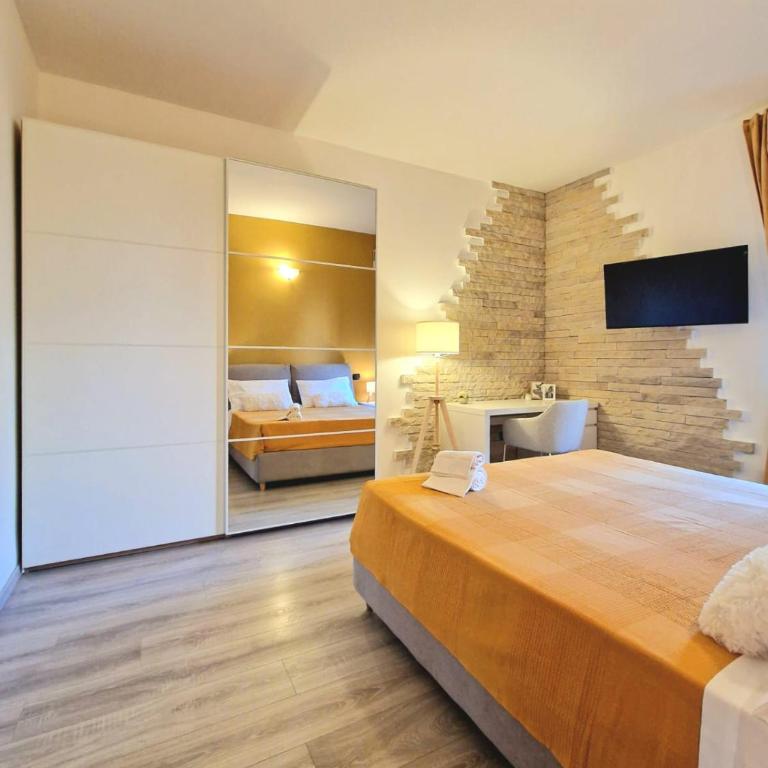 HolidHome - Appartamento Werner - Struttura moderna con garage privato vicino alla fiera - Appartamento con 1 Camera da Letto - 3