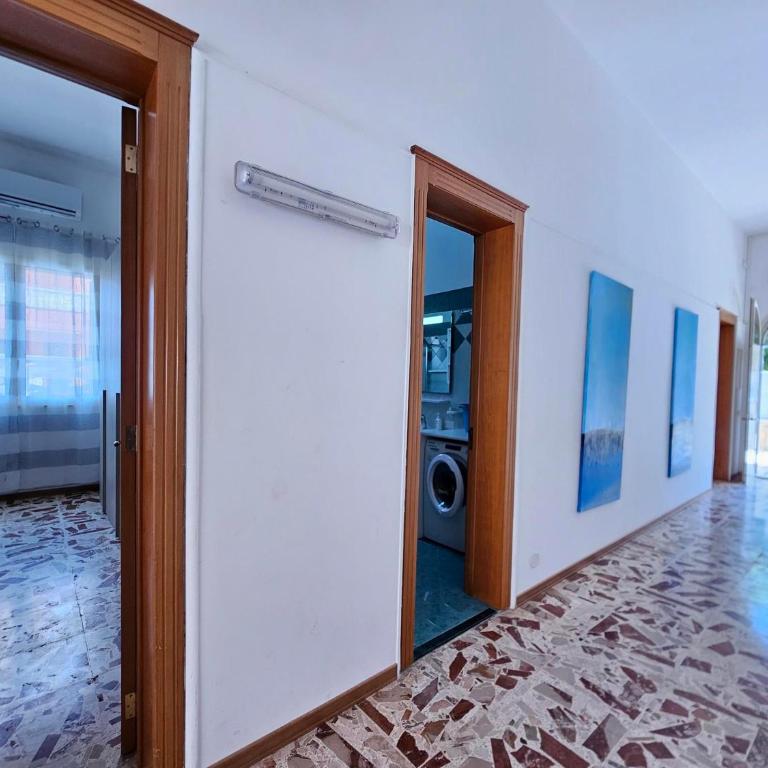 Daisy House - Three-Bedroom Superior Apartment - 15