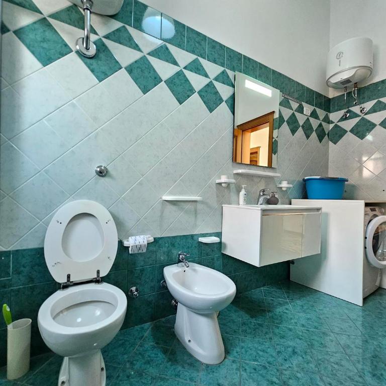 Daisy House - Three-Bedroom Superior Apartment - 27