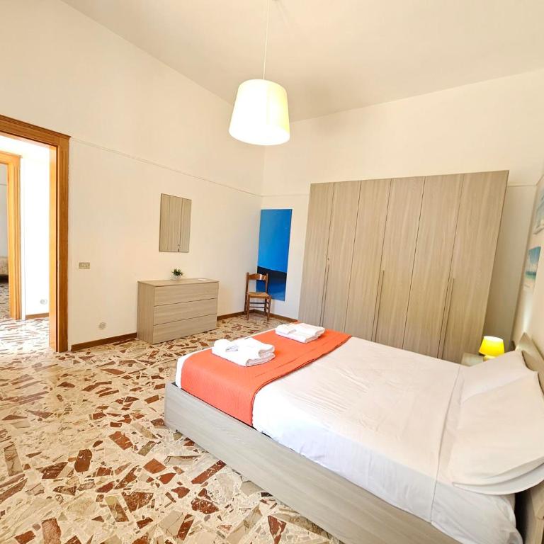 Daisy House - Three-Bedroom Superior Apartment - 24