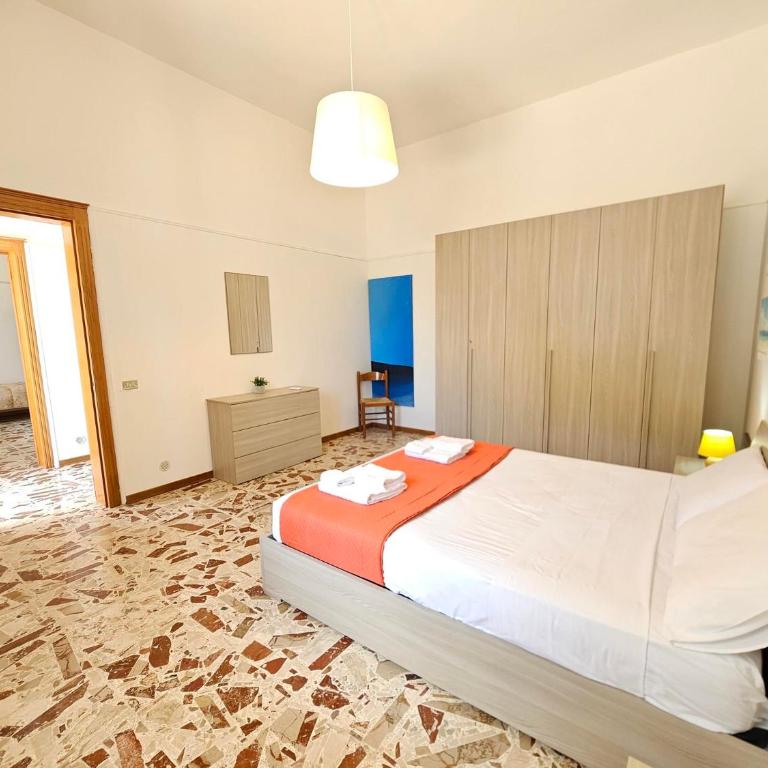 Daisy House - Three-Bedroom Superior Apartment - 36