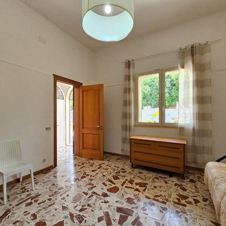 Daisy House - Three-Bedroom Superior Apartment - 45