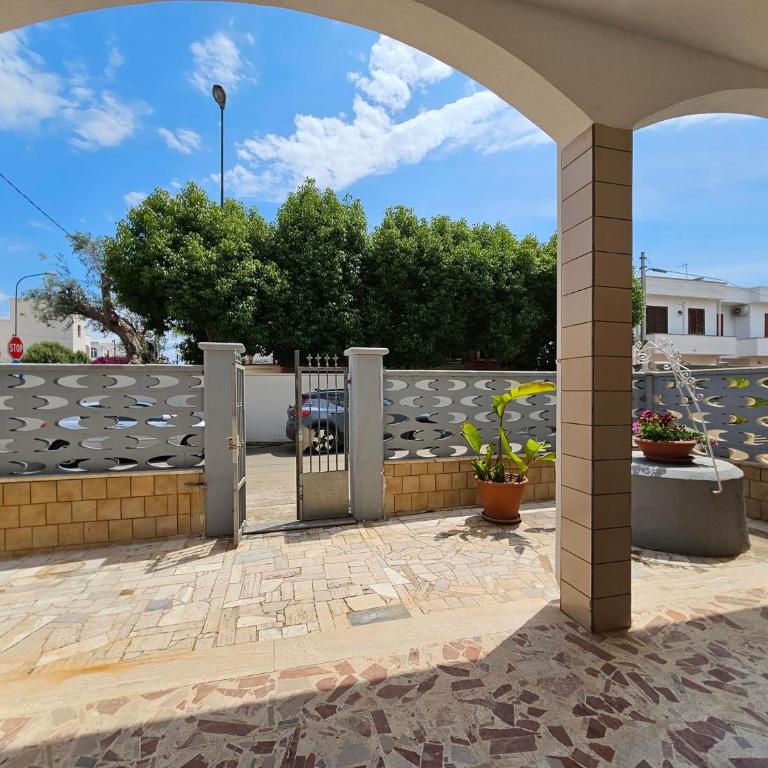 Daisy House - Three-Bedroom Superior Apartment - 48
