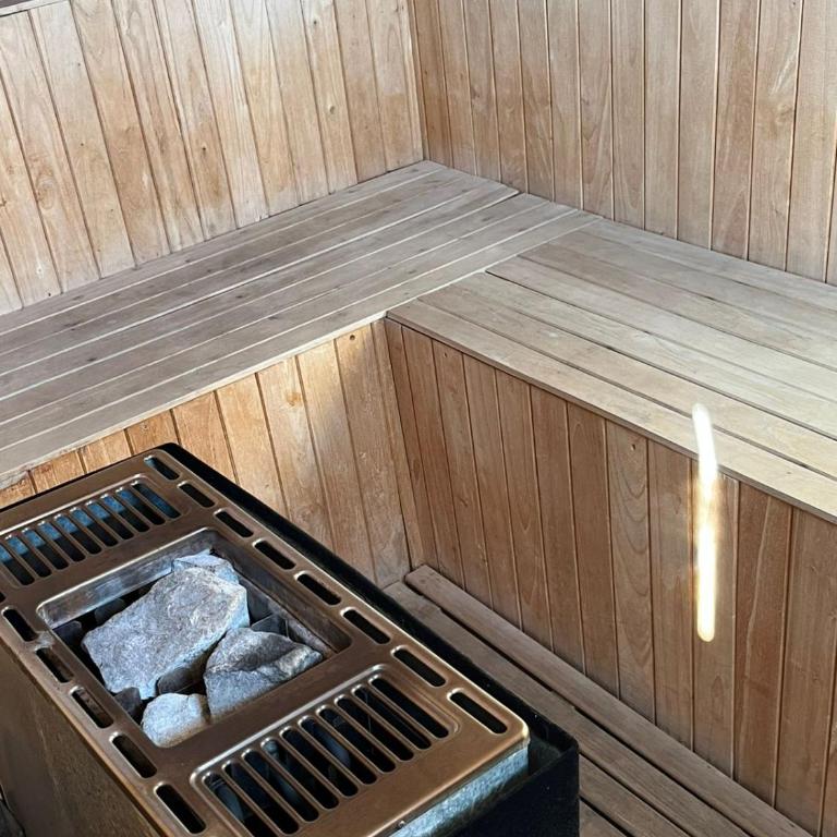Departamento amoblado para 5 personas con gimnasio, cochera y piscina - Apartamento de 3 dormitorios - 20