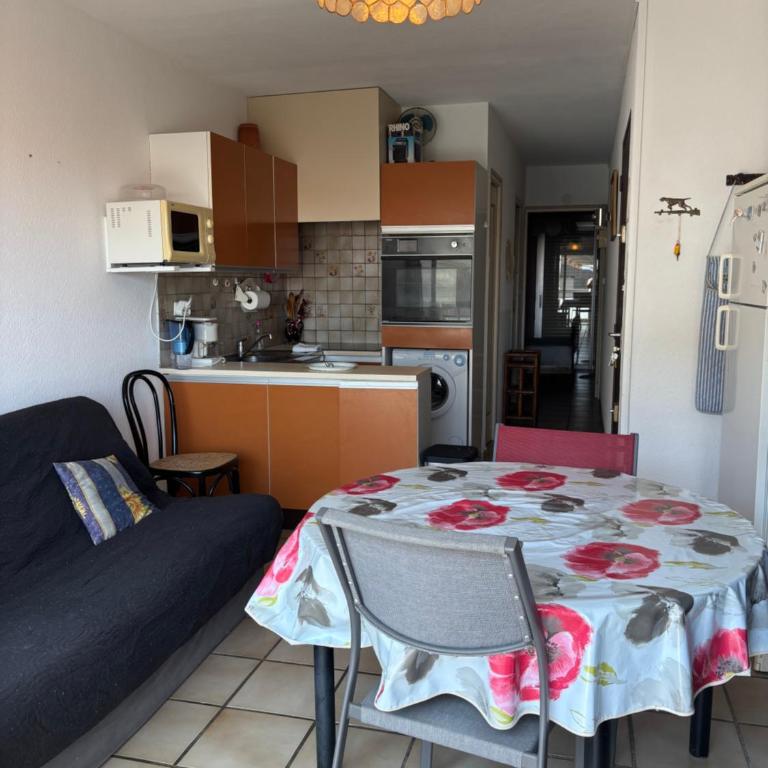 T2 traversant, 2 balcons, 4 pers, proche plage - Appartement 1 Chambre - 4