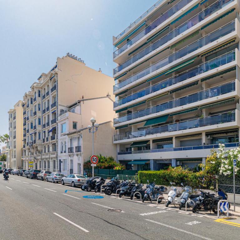 Sea View & Terrace Promenade des Anglais - Appartement 1 Chambre avec Vue sur la Mer et Terrasse - 56