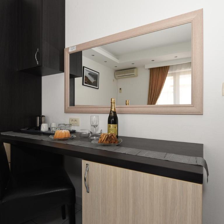 Guest House Zec - Dvokrevetna Soba sa Bračnim Krevetom/Zasebnim Krevetima - 21